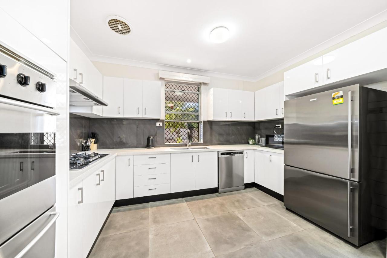 4 Bedroom House 500M To Drummoyne Bay Run Sydney Buitenkant foto