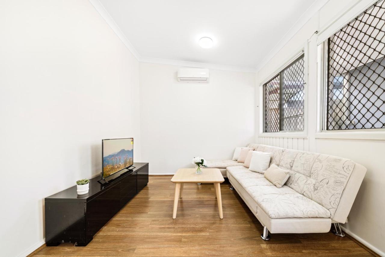 4 Bedroom House 500M To Drummoyne Bay Run Sydney Buitenkant foto